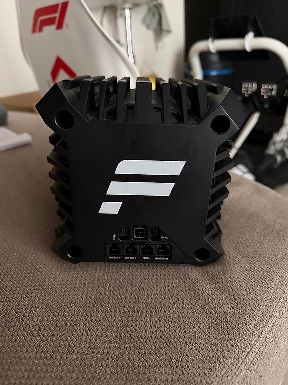 Fanatec Controller: Fanatec Wheelbase CSL DD 8nm QR1 – Nuovo (secondo la descrizione) da Tobel venduto da The_Game17 2