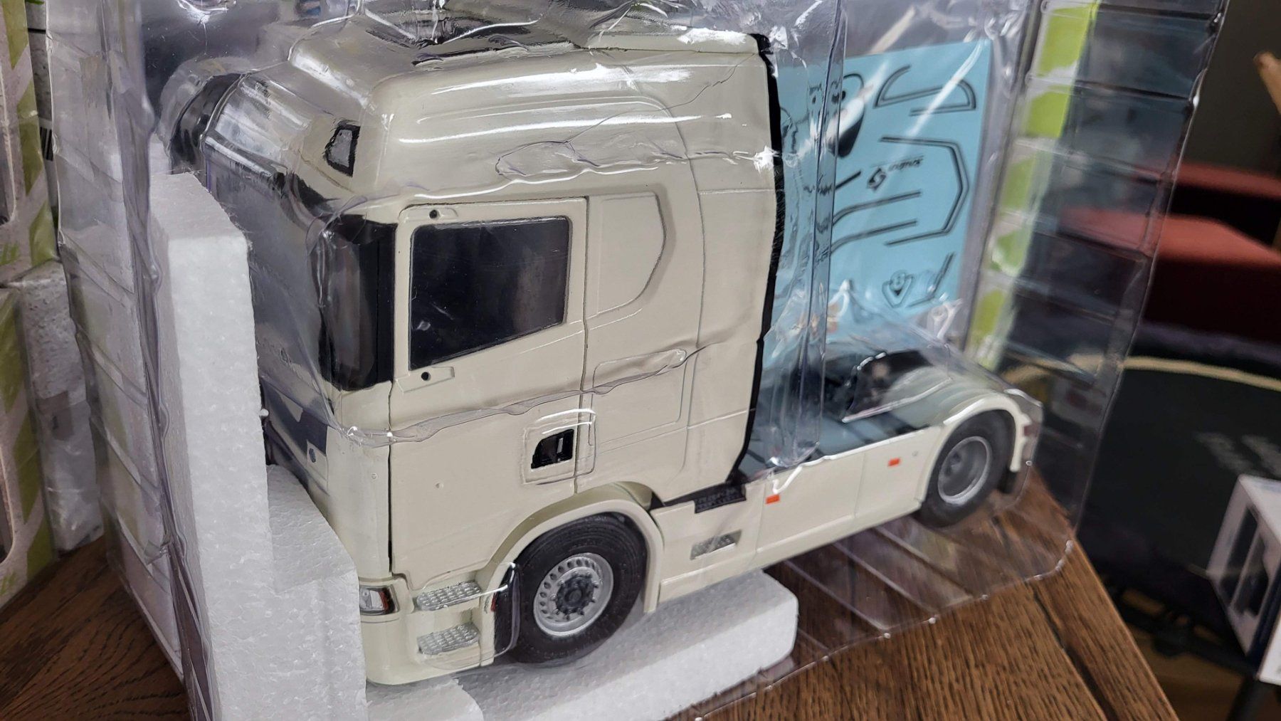 Kit di modellismo & Modellini statici: Scania 580S Highline 2021 1:24 Solido – Usato da Rothrist venduto da Juana5 3