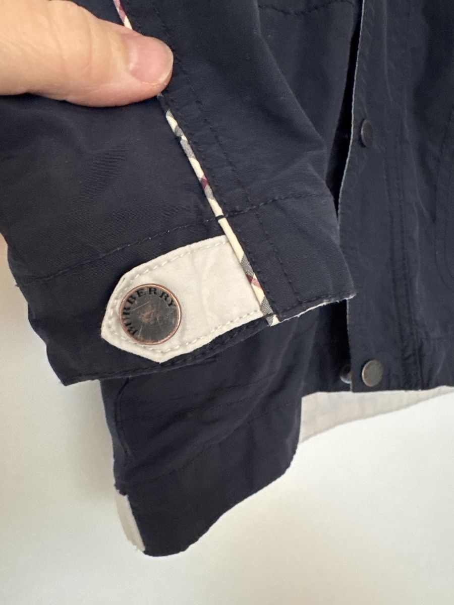 Burberry Giacche & Cappotti: Stylish Burberry Jacket, Excellent Condition – Usato da Umiken venduto da RachelStenders 1