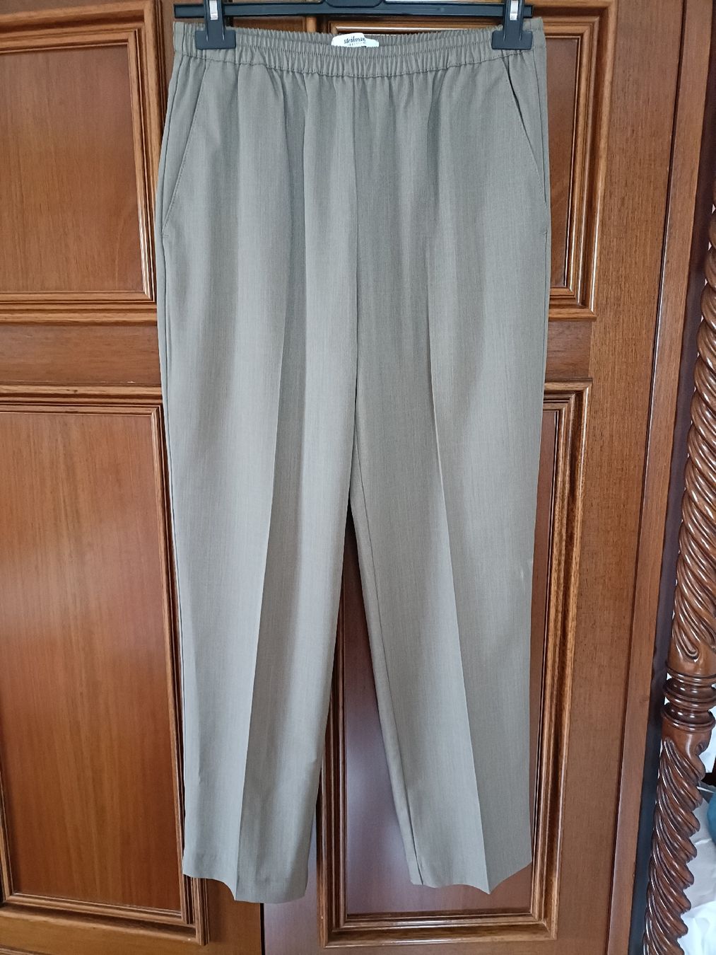 Pantaloni: Steilmann Edition,  leichte Sommerhose, Khaki, Gr. 40 – Usato da Sargans venduto da Polifemo58