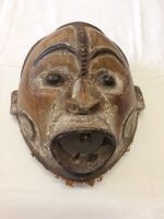 Masque Afrique centrale ou ouest bois sculpté  authentique