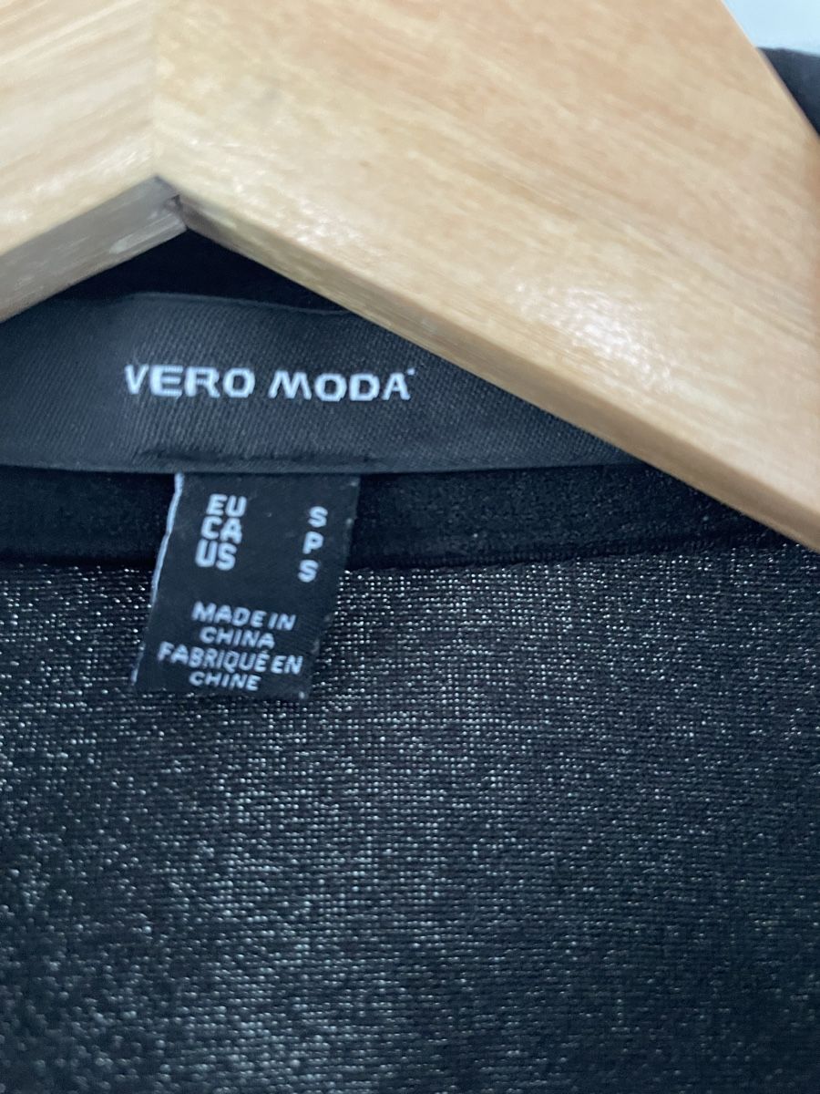 Vero Moda Giacche: Schwarzer Vero Moda Blazer – Usato da Maienfeld venduto da saoma123 1