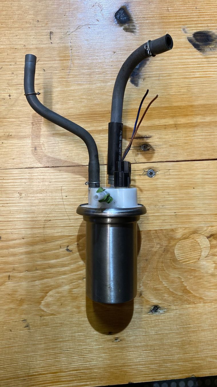 Honda Alle Motorradersatzteile: pompe essence HONDA CBF 125 - 2009 – Gebraucht aus sugiez von thi_2ryl