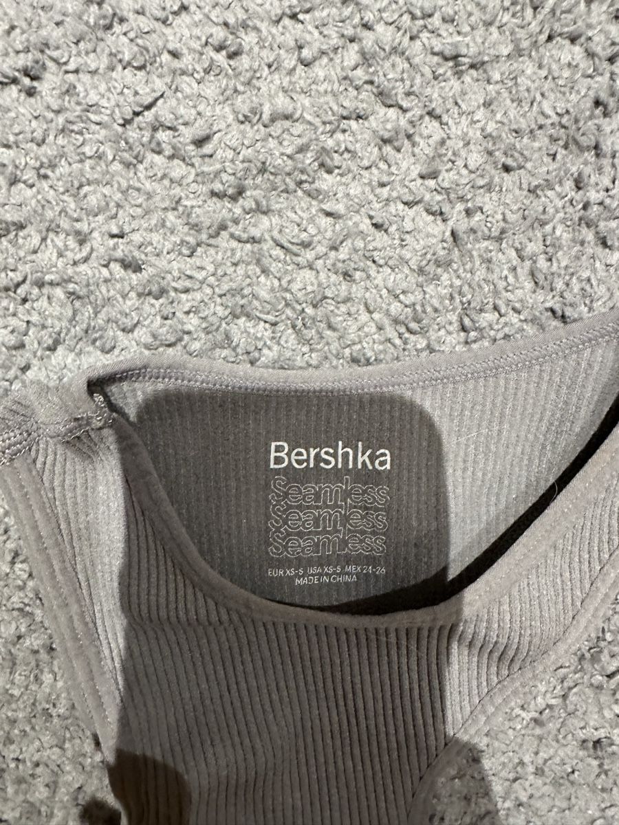 Bershka Top: Bershka Seamless Crop Top - xs – Nuovo (secondo la descrizione) da Kerns venduto da liv_8rly 1
