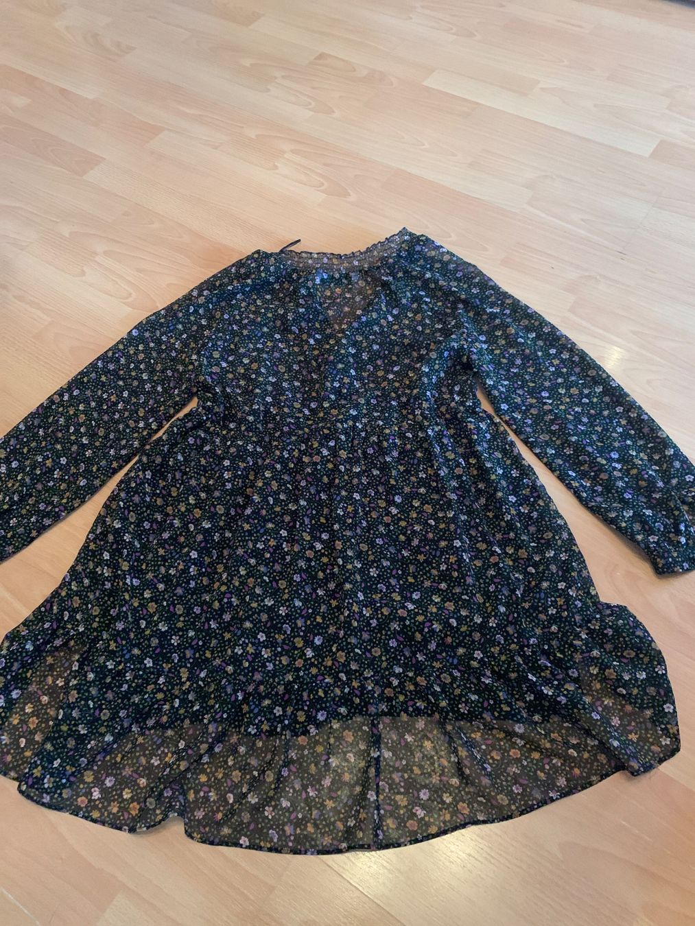 Zara Kleider: Jolie robe Zara taille xs – Gebraucht aus MEYRIN von Gwendo10 1
