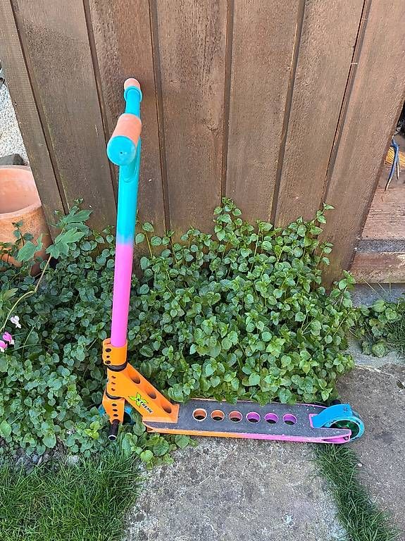 Kickboard: Micro Scooter/Kickboard – Usato da Zumikon venduto da rpe_nd99 2