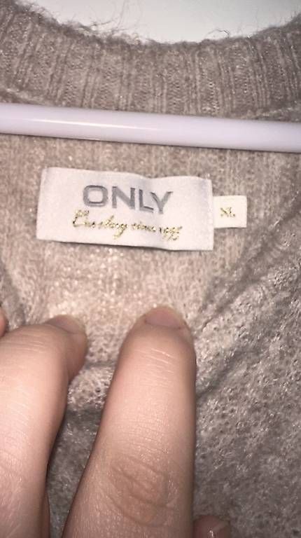 Pullover & Sweatshirts: Only Longpullover – Gebraucht aus Felben-Wellhausen von ale_y7hx 1