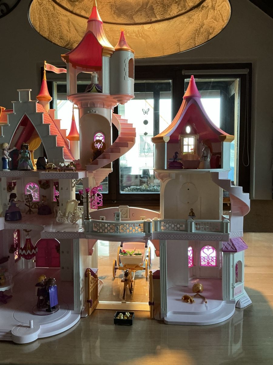 Playmobil Giocattoli: Playmobil Prinzessinnenschloss – Usato da Kappel SO venduto da activision 2