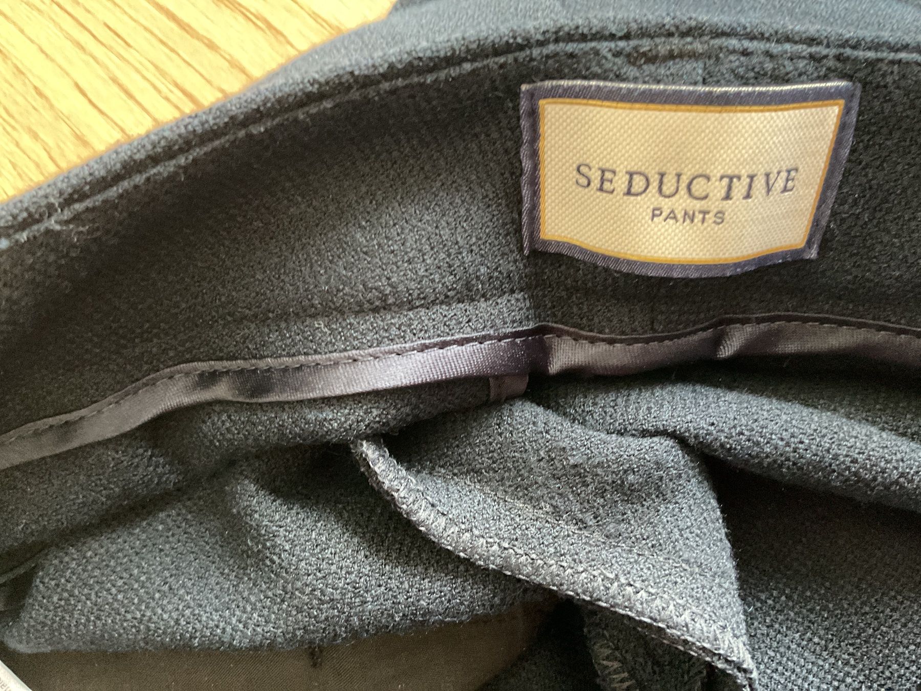 Pantaloni: Seductive Damenhose mit Wolle – Usato da Erlenbach ZH venduto da baa_w7jc 3