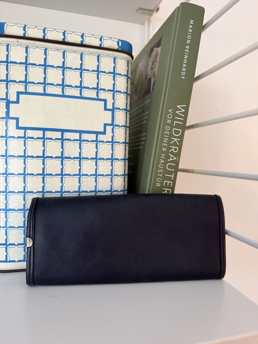Versace Sonstige Kleidung & Accessoires: Versace Vintage Sonnebrillen Etui  – Gebraucht aus Laupen BE von Lisafurby 1