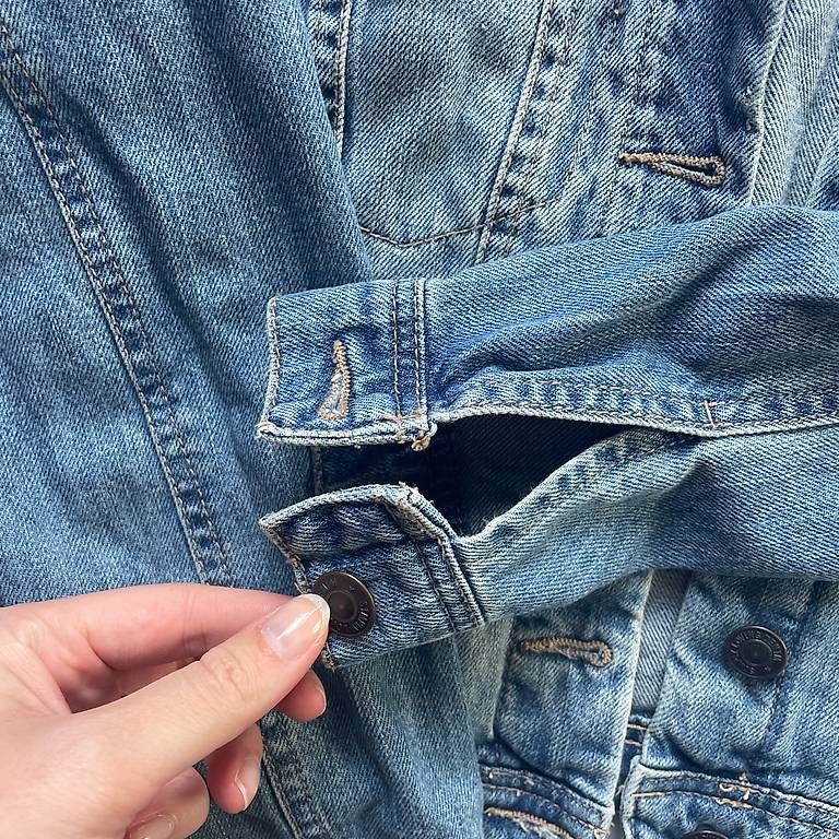 Giacche: Jeansjacke XS – Usato da Itingen venduto da alexasoldie 2