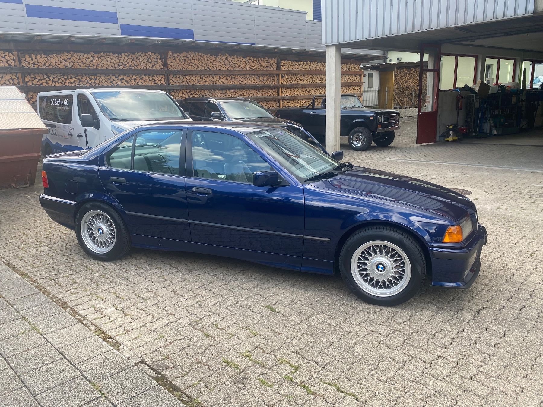 BMW Autos: Bmw E36 320i Limousine – Gebraucht aus Turbenthal von Seeb7 2