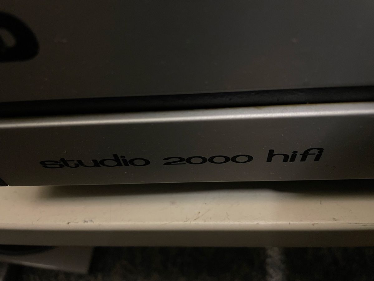 Grundig Radio: Grundig Center  – Usato da Oftringen venduto da Jradioman 3