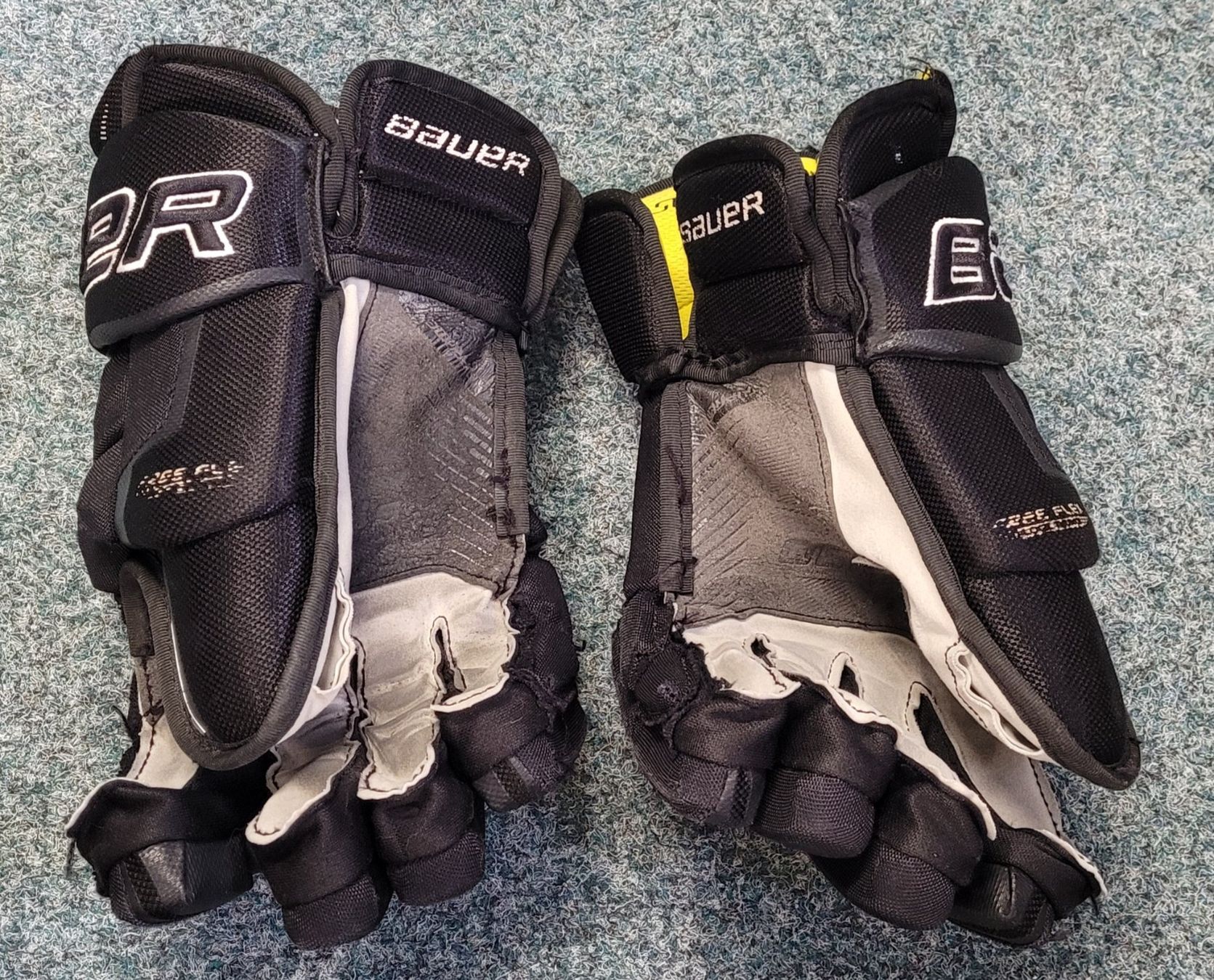 Bauer Guanti & manicotti: Eishockey Handschuhe, Gr. 15" – Usato da Frasnacht venduto da Snowbird1 2