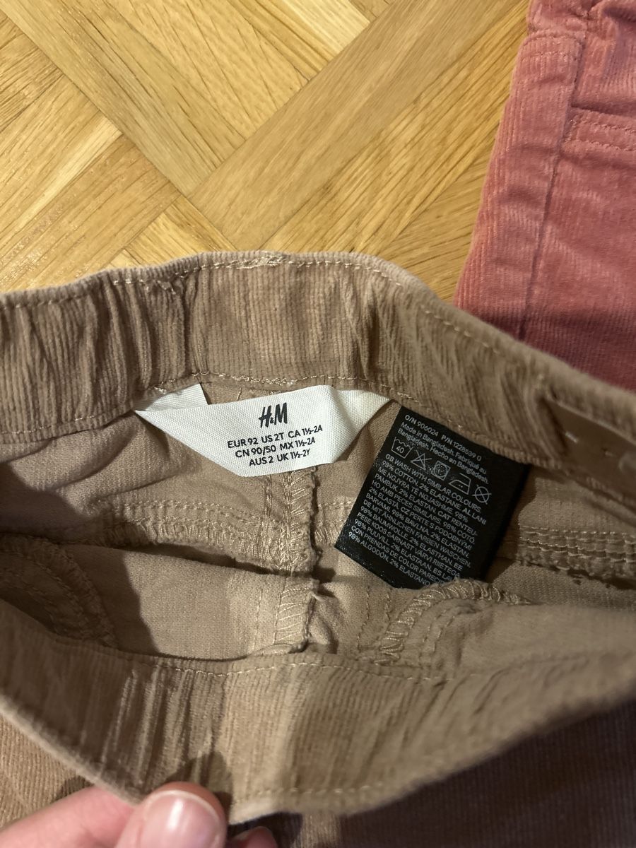 H&M Lotti & Set di vestiti: H&M Cordhosen Gr92 – Nuovo (secondo la descrizione) da Zürich venduto da cloud_303 1