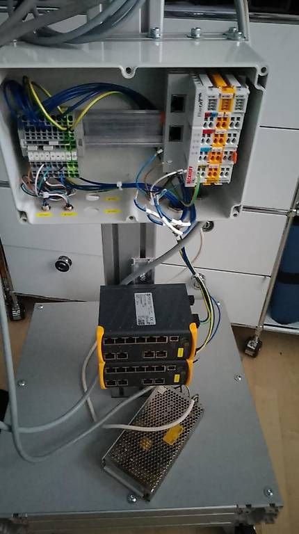 Composants électroniques:  Beckhoff CP2219-0000  19-Zoll Multitouch-Einbau-Panel-PC – D'occasion à Seedorf BE par Bern2024 2