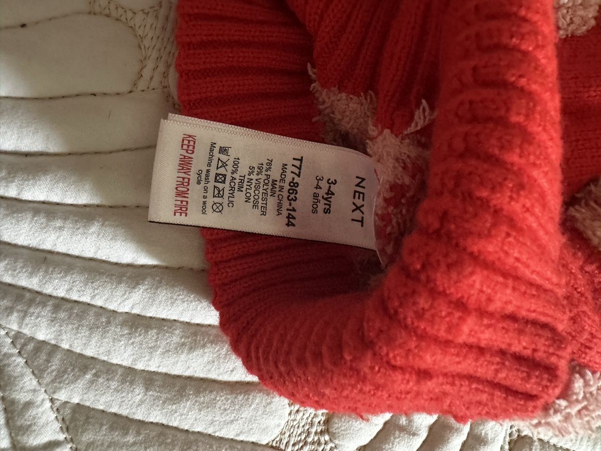 Next Altro abbigliamento per bambina: Next Pom Pom Hat - Kids Size 3-4 Years - EUC - Winter! – Usato da Zürich venduto da Bybyana 1