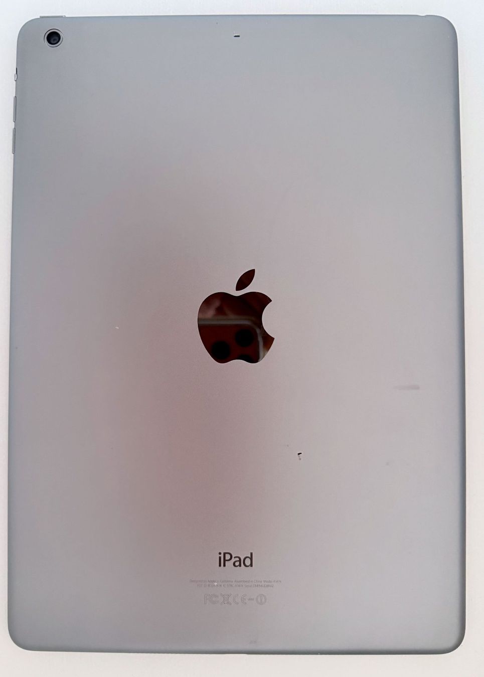 Apple Tablet PC: ***** APPLE  IPAD AIR ***** – Gebraucht aus Wildegg von Swiss.Fair 1
