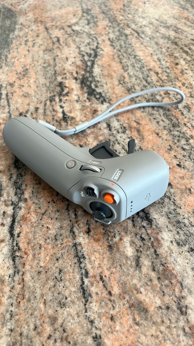 DJI Telecomandi: DJI Motion Controller 2 wie neu – Nuovo (secondo la descrizione) da Cottens FR venduto da ginop