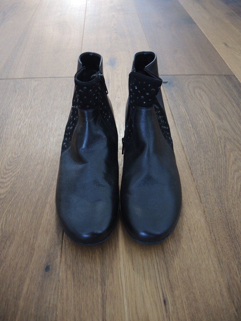 Gabor Scarpe da donna: Leder Stiefelletten Gabor Damen 38 – Nuovo (secondo la descrizione) da Steffisburg venduto da AppOffDotCom 2