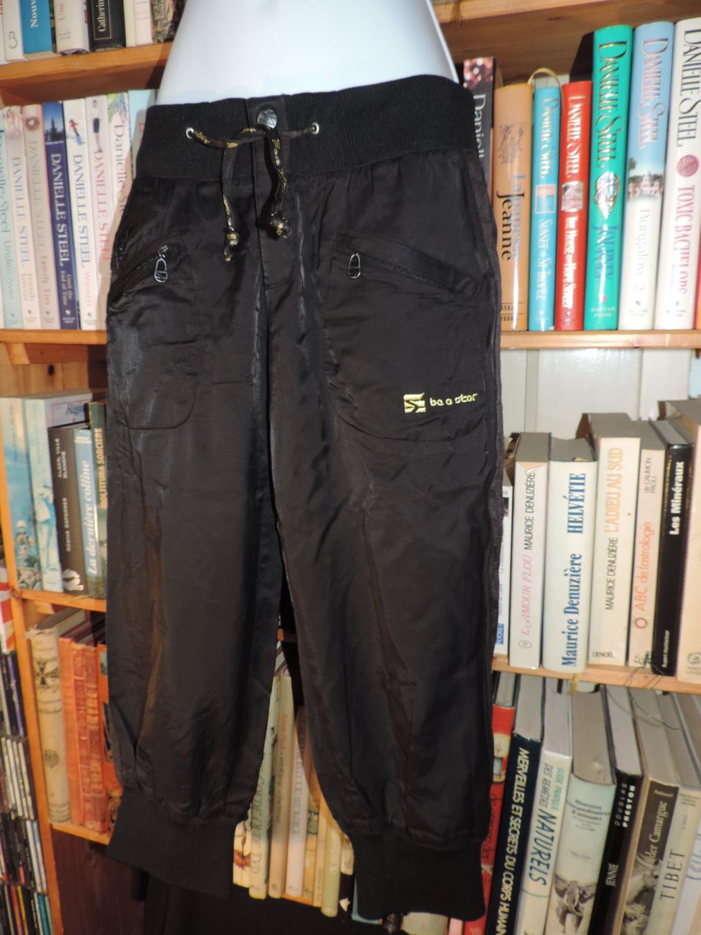 Hosen: corsaire noir – Gebraucht aus Genève von Axelle333 2