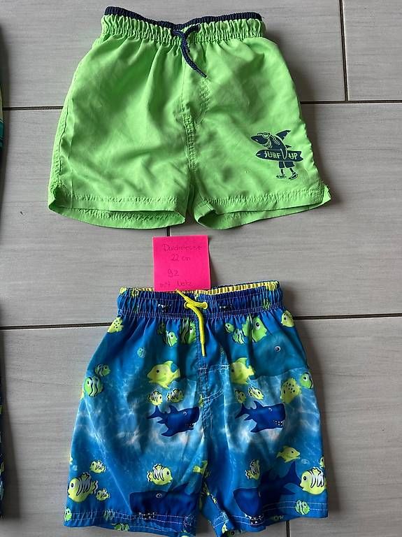 Costumi da bagno: Badehosen 92 / 98 / 116 – Usato da Fehren venduto da Flugzeug1177 1