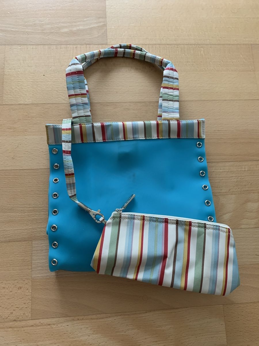 Borse da donna: Sommerliche Handtasche mit Necessaire – Usato da Kloten venduto da Ale-1994
