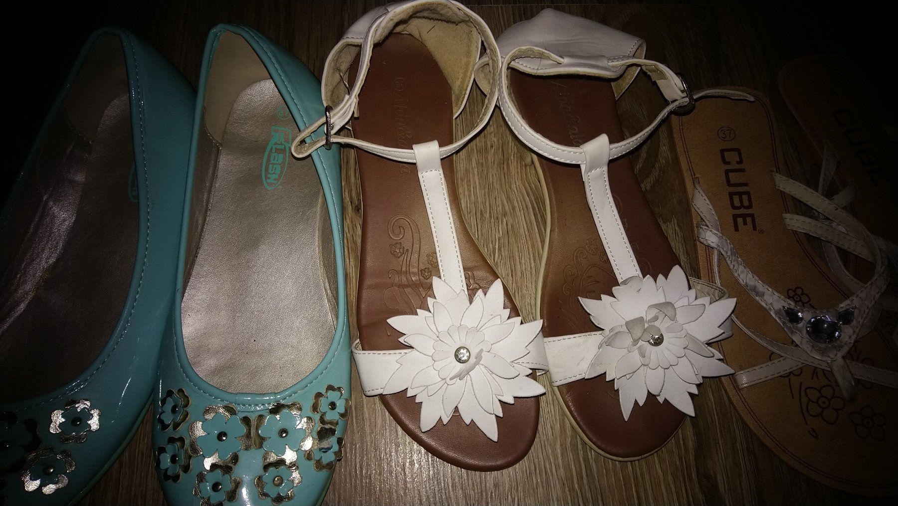 Scarpe da donna: 3 Paar Schuhe gr. 36-37 – Usato da Grossdietwil venduto da GNOM313 1