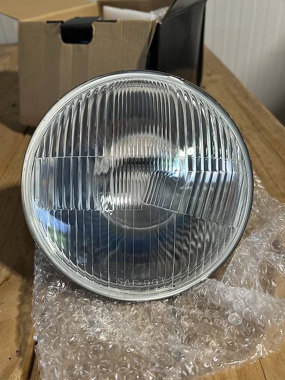 Scheinwerfer: Porsche 944 924 LED Scheinwerfer  – Neu und originalverpackt aus Sulgen von Semi3369 1