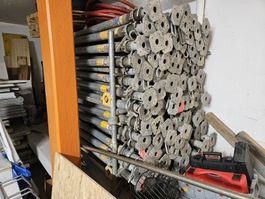 Doka Eurex 20/400 Deckenstützen ca. 110 Stück, inkl. 2 Barel