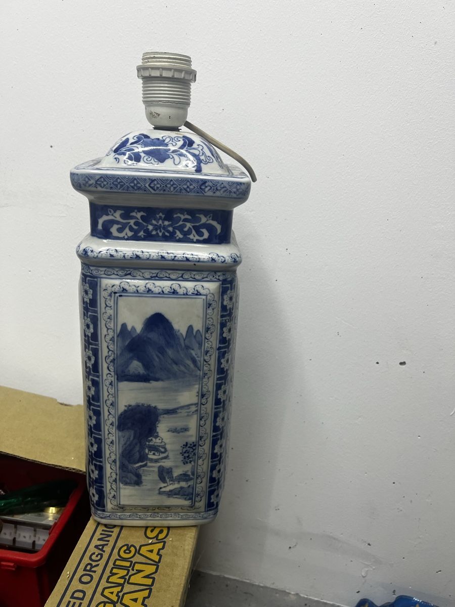 Lampade: Alter whs chinesischer Lampenfuss gross – Usato da Wettingen venduto da NickInc