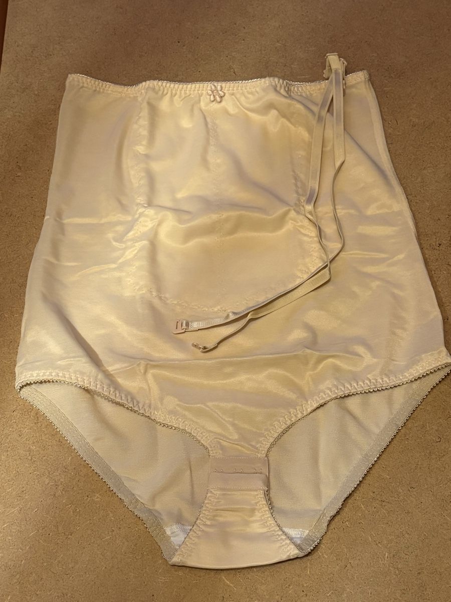 Altra biancheria intima: Kompressions Unterbrust Body – Nuovo (secondo la descrizione) da Rümlang venduto da Sambas19