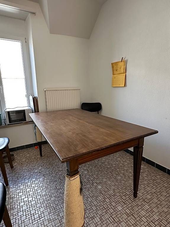Tavoli: Table – Usato da Delémont venduto da dsaegesser 3