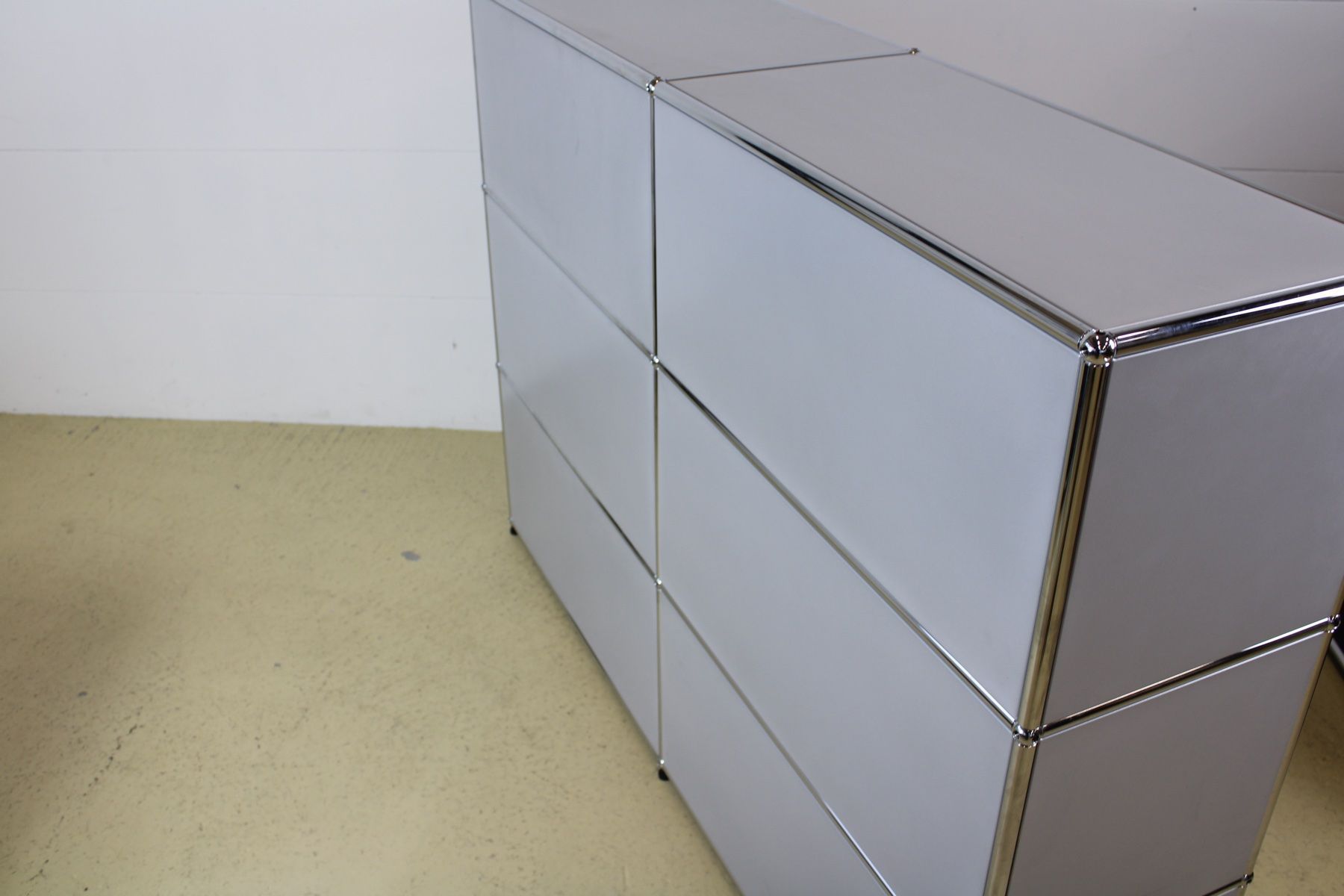 USM Cassettiere: USM Sideboard in Mattsilber, Lief. mögl. – Usato da Meinisberg venduto da atelier_TILIJA 9