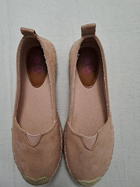 Scarpe da donna: Neue Espadrilles, Grösse 38 – Usato da Samedan venduto da t_p_8nvs 3