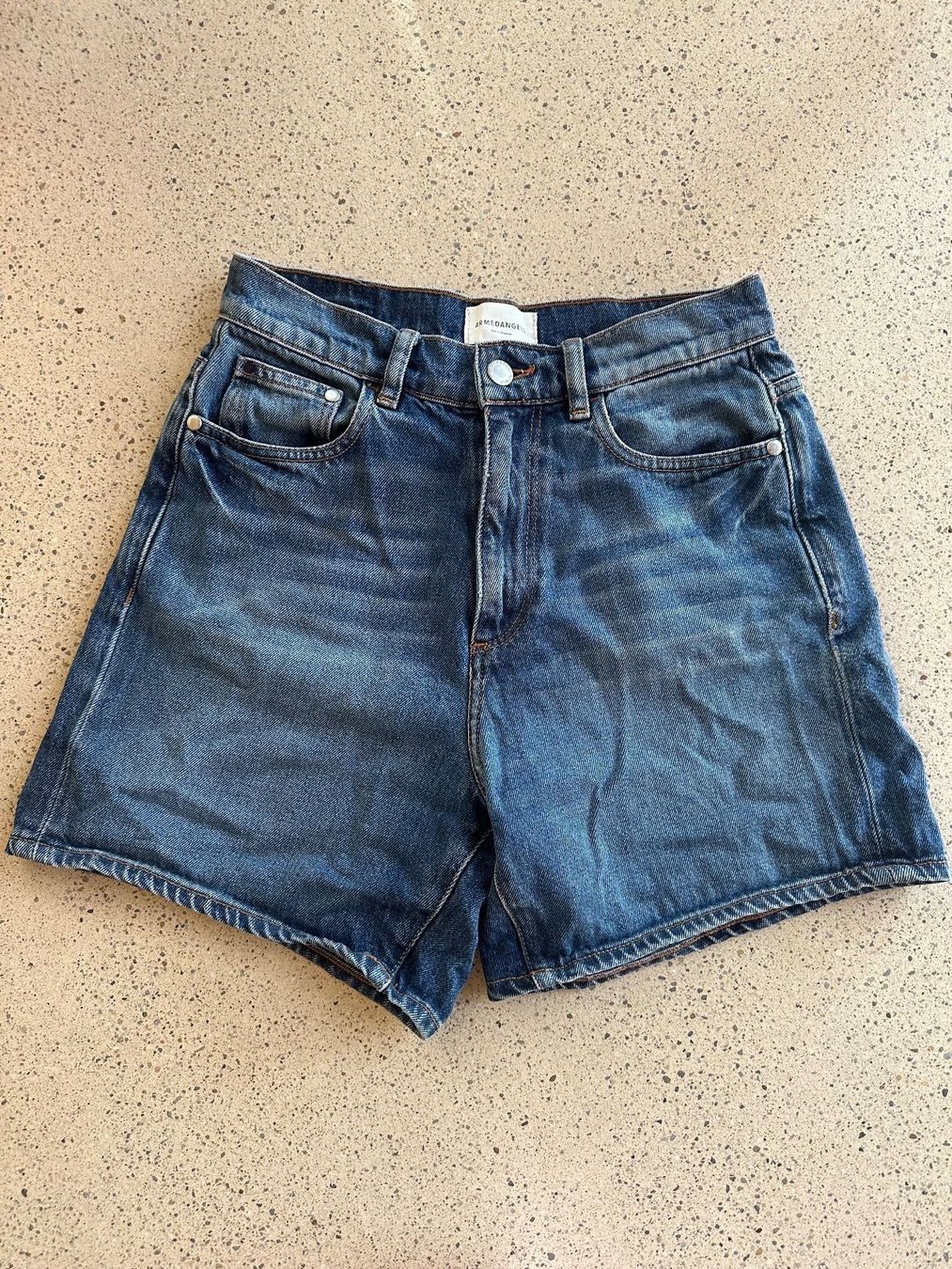 Armedangels Jeans: Jeans Shorts von Armedangles dunkelblau – Usato da Illnau venduto da ano_nwq2