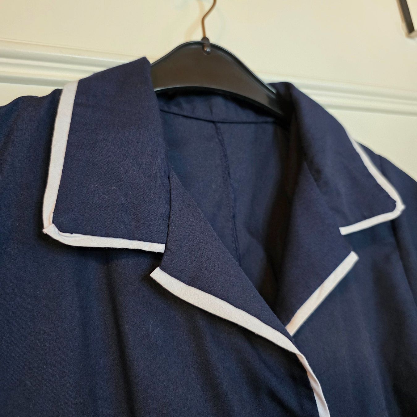 Camicette: Vintage Bluse dunkelblau mit Weiß XL – Usato da Wald ZH venduto da CapLux 6