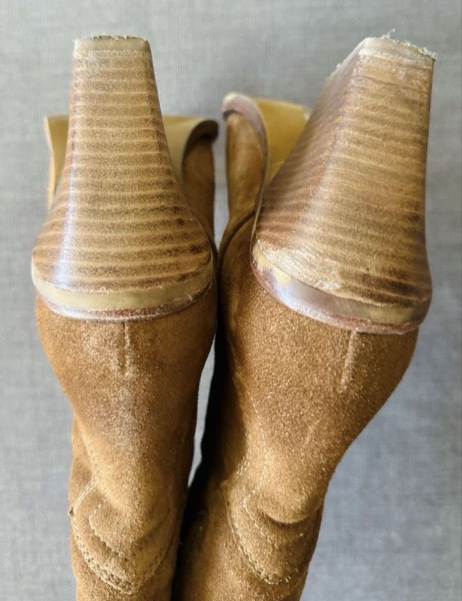 Scarpe per cavalli: Suede cowboy boots tan size 41 – Usato da Vevey venduto da ledidream 2