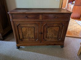 Antikes Buffet / Sideboard, Nussbaum, zu restaurieren