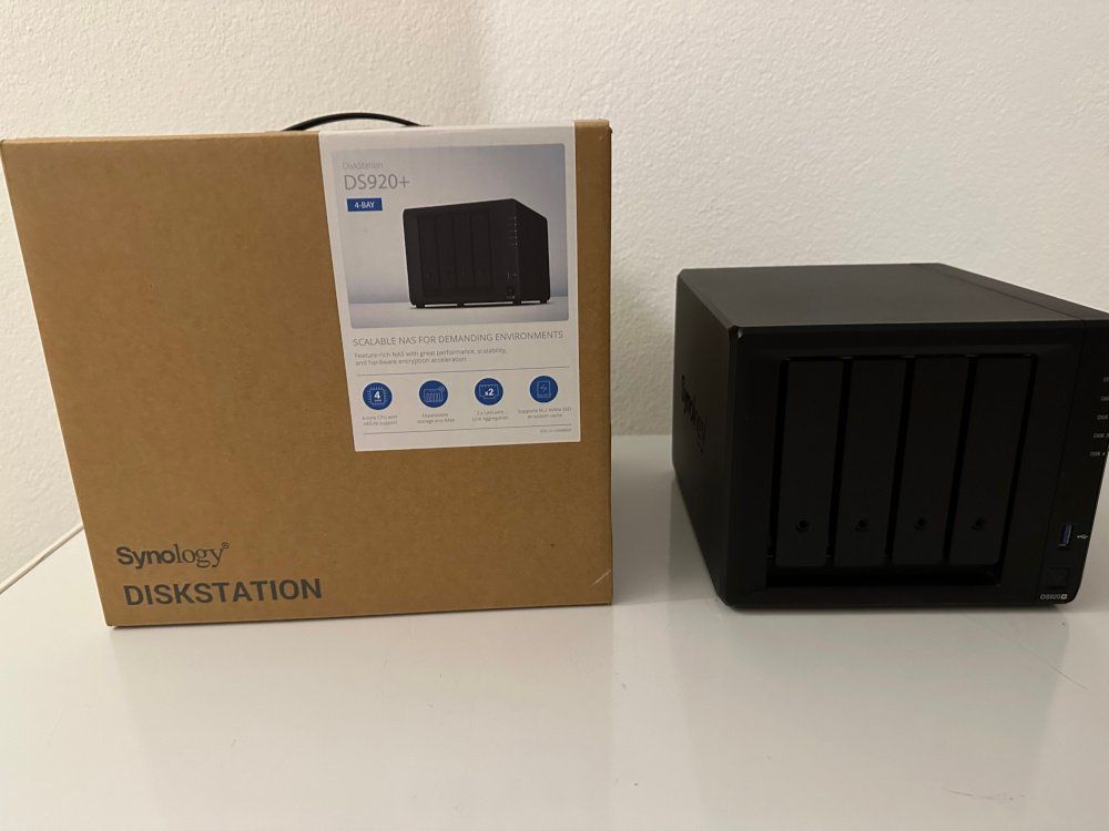 Synology Server: Synology DiskStation DS920+ | 32 TB | RAM & SSD upgrade – Gebraucht aus Locarno von  2