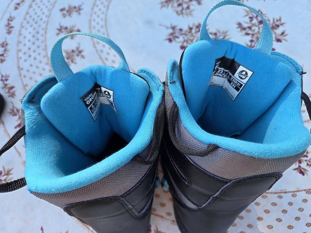 Burton Scarpe per ragazzi: Snowboardschuhe Grösse 35 – Usato da Richterswil venduto da Cputoaster 3