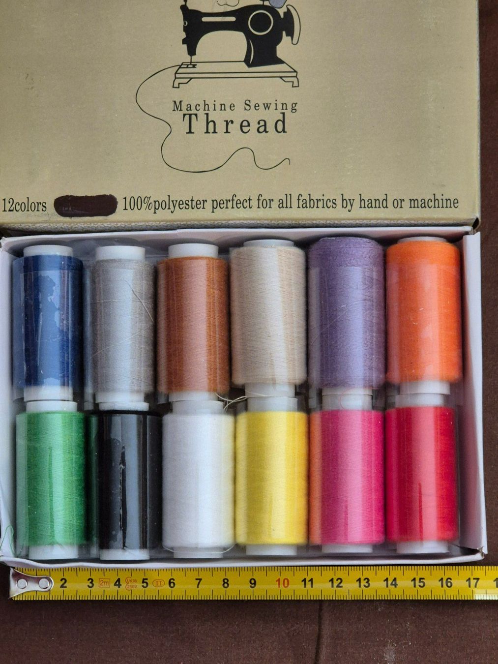 Cordicelle & Fili: Buntes Nähgarn, Set mit 12 Spulen, Neu! – Nuovo e nell'imballaggio originale da Losone venduto da bal_gfp6 1