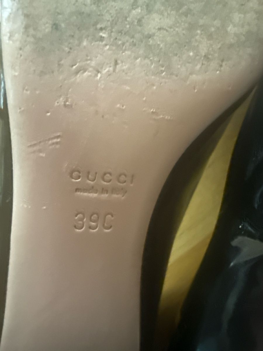 Gucci Chaussures femmes: Gucci Pumps Grösse 39C gebraucht – D'occasion à Wallisellen par mriz 3