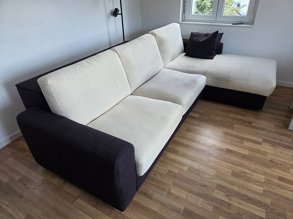Sofas: Grosszügiges Bettsofa – D'occasion à Trimbach par MachTreck
