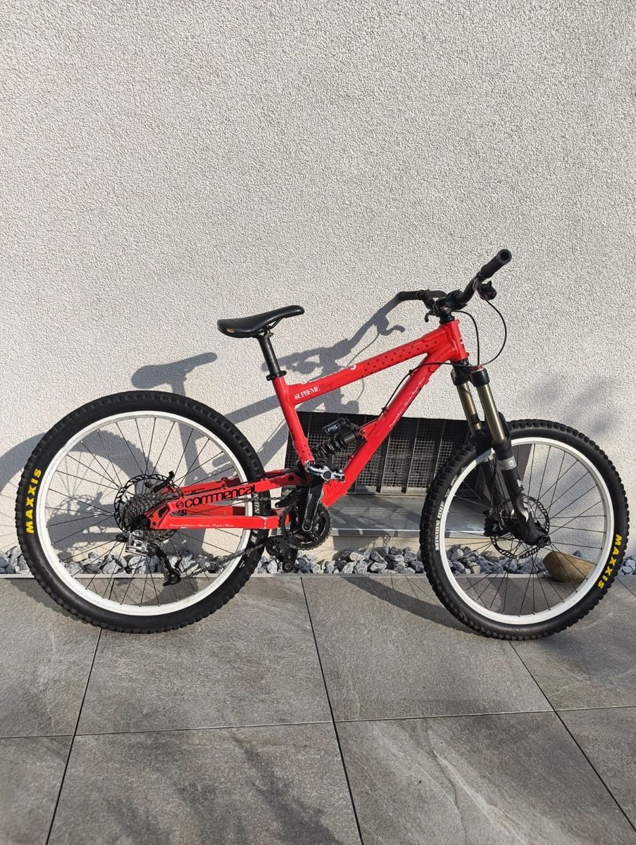 Commencal Vélos: Commencal Supreme racing V2 (Enduro) – D'occasion à Dietikon par BaNaDar