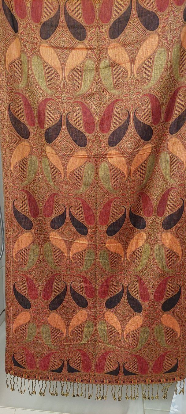 Foulard & Sciarpe: Schal Pashmina – Nuovo (secondo la descrizione) da Winterthur venduto da Seelenmusik