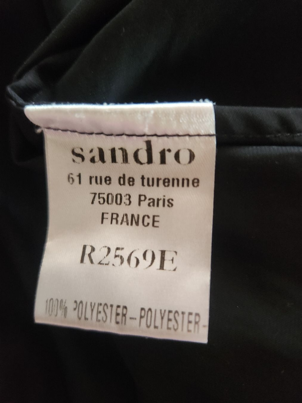 Sandro Vestiti: Robe noire Sandro taille 1(S/M) boutonnée, taille élastique – Usato da Niedergösgen venduto da Eva2410 8