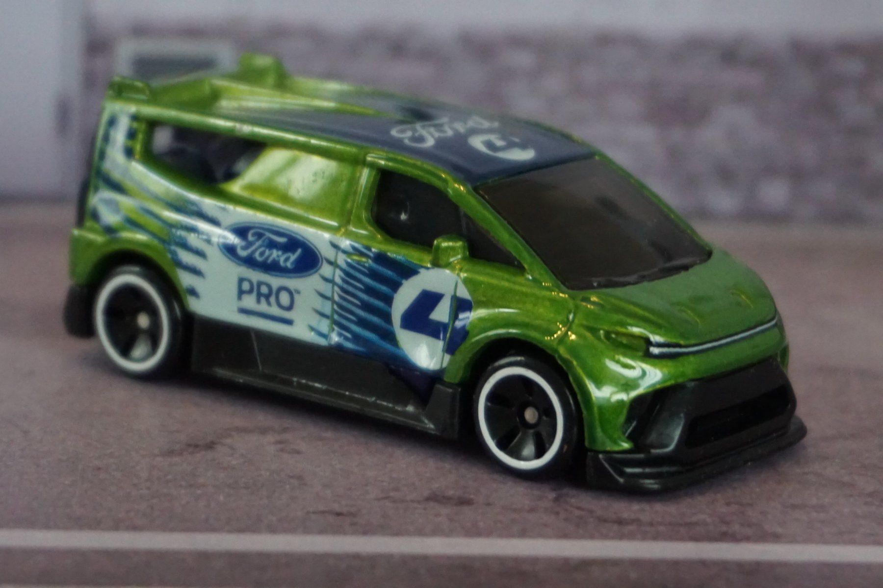 Hot Wheels Modellini d'auto: HotWheels Ford Super Van 4 COOL !!!!!!!!!!!!!!!!!! – Usato da Reiden venduto da Doppeldecker69