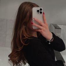 Profile image of ann_lj5r