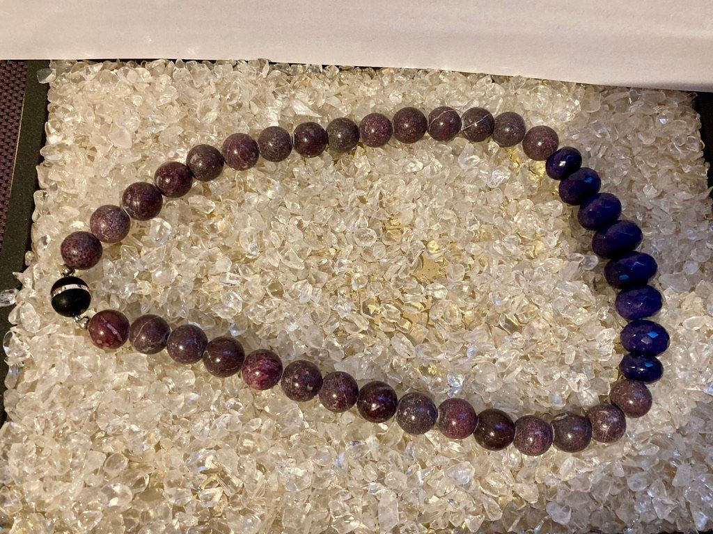 Ketten: Halskette - Lepidolit,Saphir Nachahmung – Neu (gemäss Beschreibung) aus Biberist von tl-schmuck